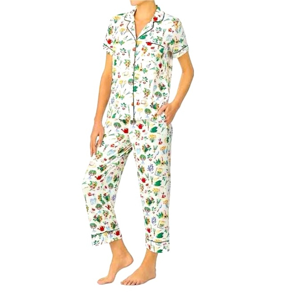 Mothers Day Gift 🎁 Kate Spade 👒💐🥕Pajama Set with Garden Motif